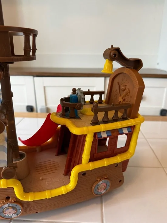 Disney Jake & The Neverland Pirate Ship & Telescope Lot -Ship Talks & Sings 2011 - Picture 7 of 11